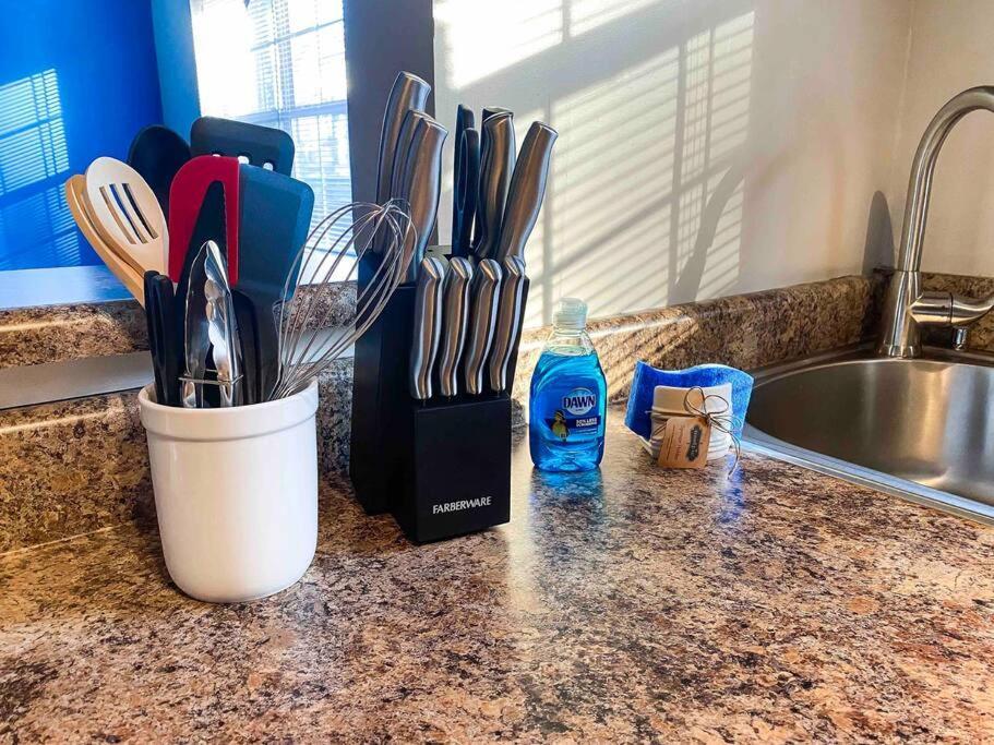 Bmw Suite King Bd,Wd, Fast Wifi Free Parking, Pool, Hospitals Atlanta Buitenkant foto